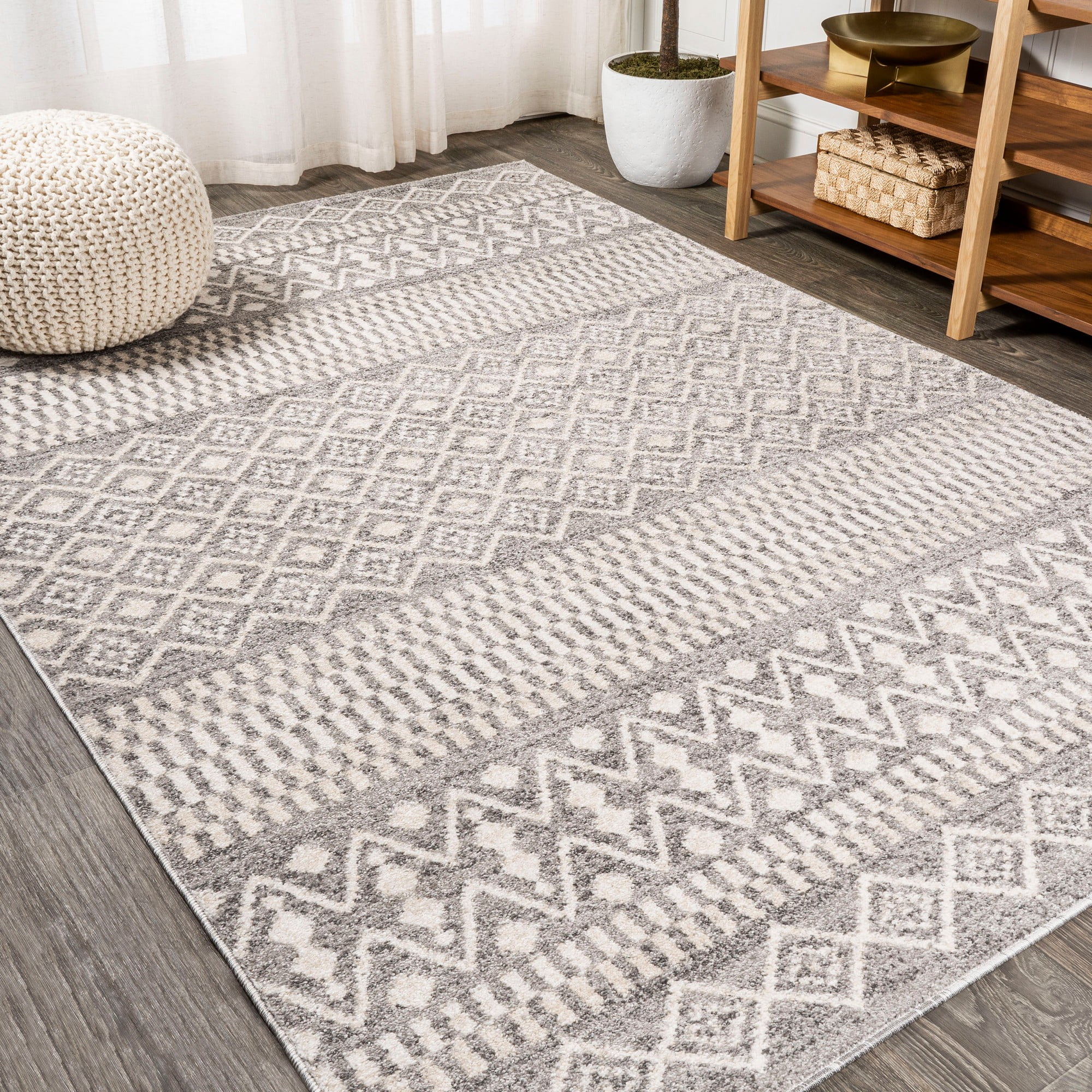 Gray and Cream Geometric Stripe 3' x 5' Area Rug