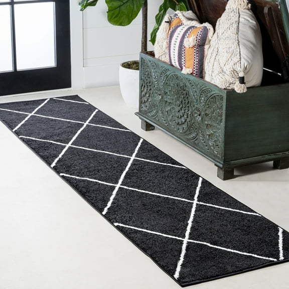 JONATHAN Y SUPERSOFT 2 x 10 Runner Rug, Cole Minimalist Diamond Trellis - Black/White, SEU102A-210