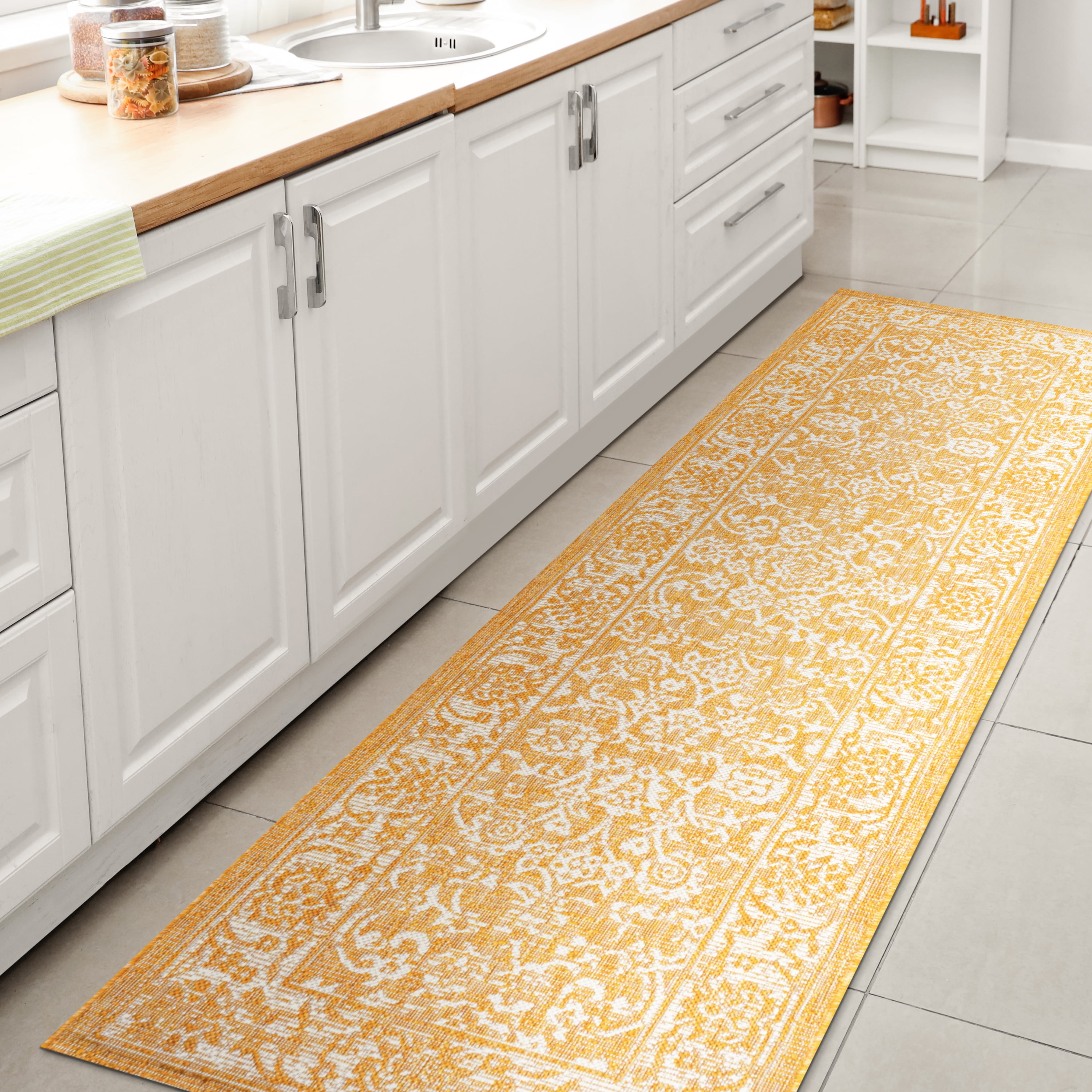 Bohemian Textured Floral Yellow/Cream Indoor/Outdoor Area Rug