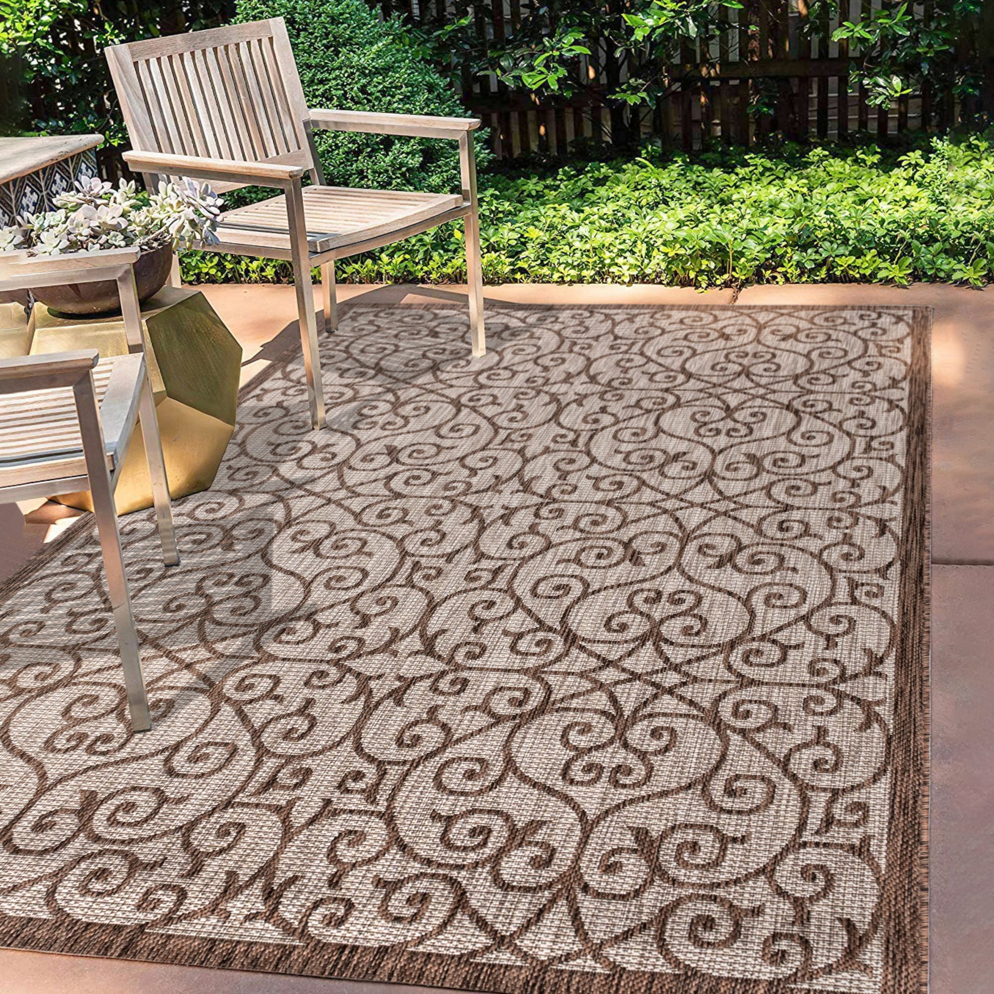 Madrid Ivory and Taupe Synthetic 8' x 10' Indoor/Outdoor Area Rug