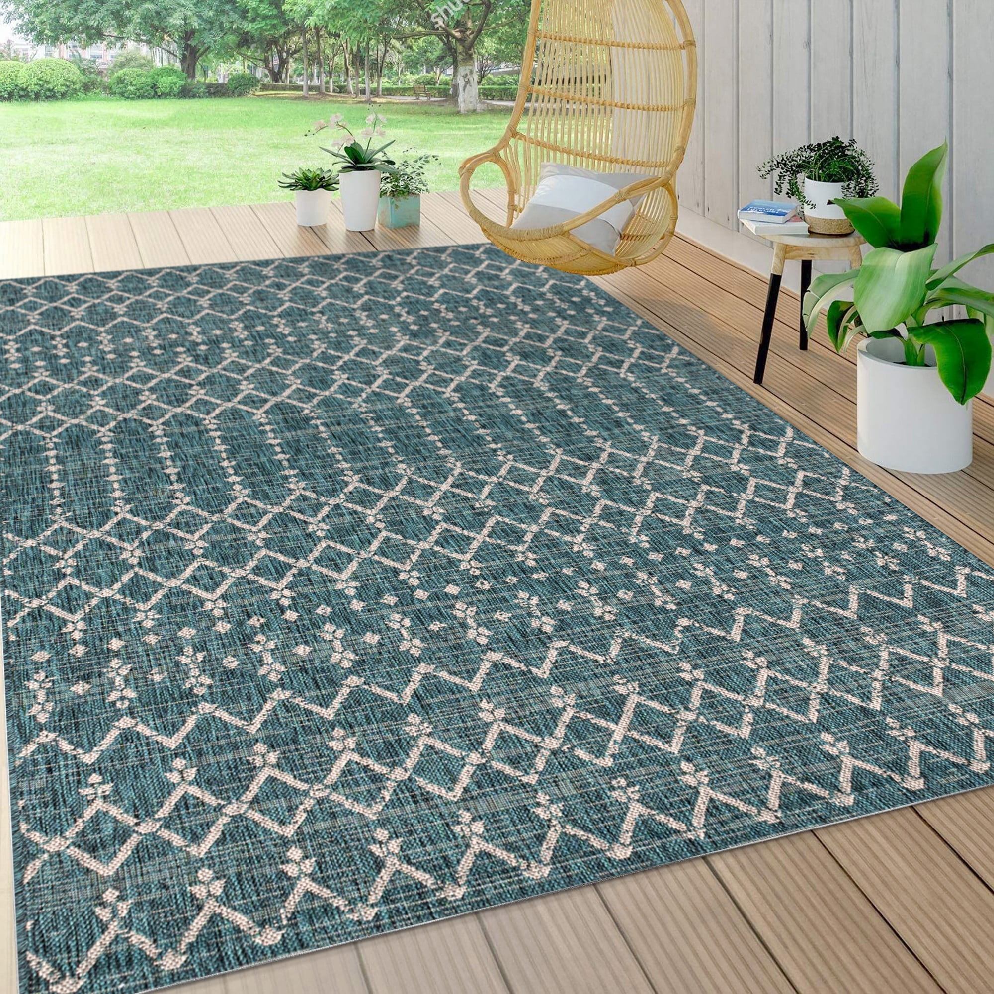 Gray Geometric 8' x 10' Synthetic Flat Woven Rug