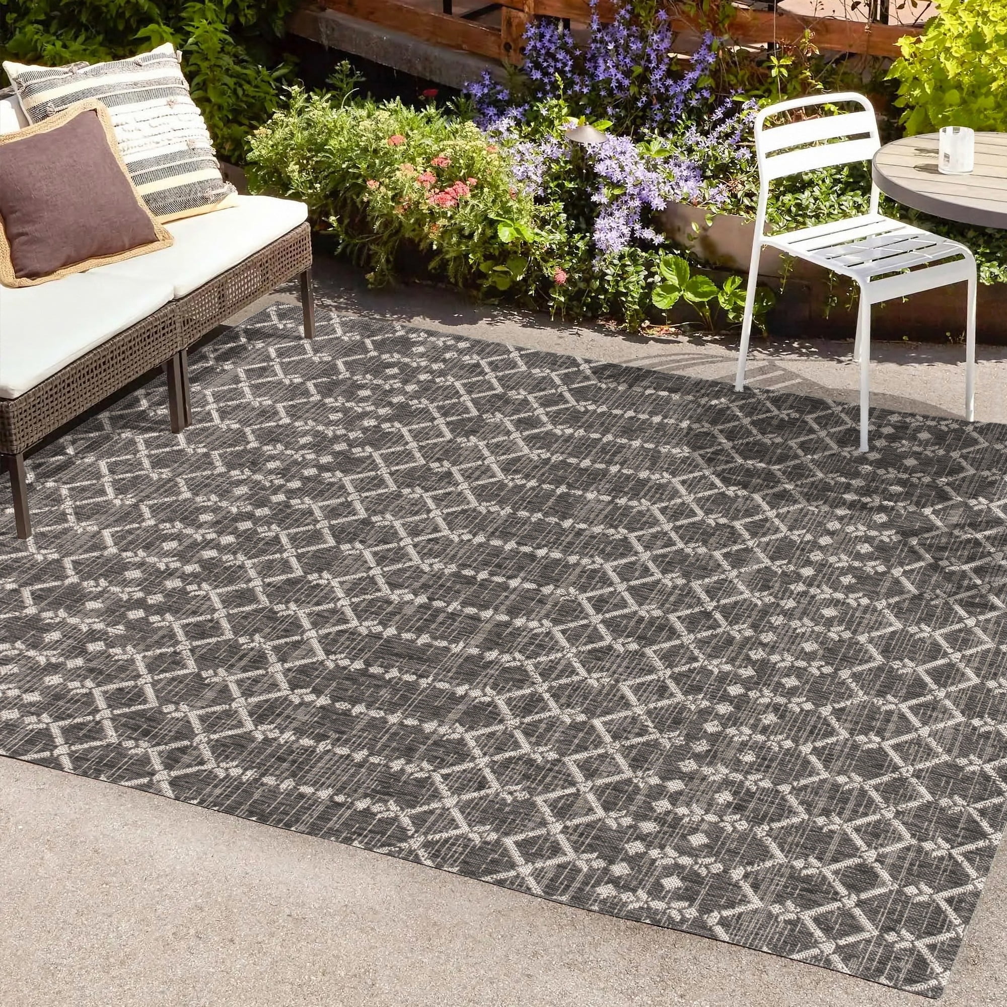 CAMILSON Modern Luxury Geometric Micro Loop Soft Stain CAMILSON Modern Luxury Geometric Micro Loop Soft Stain