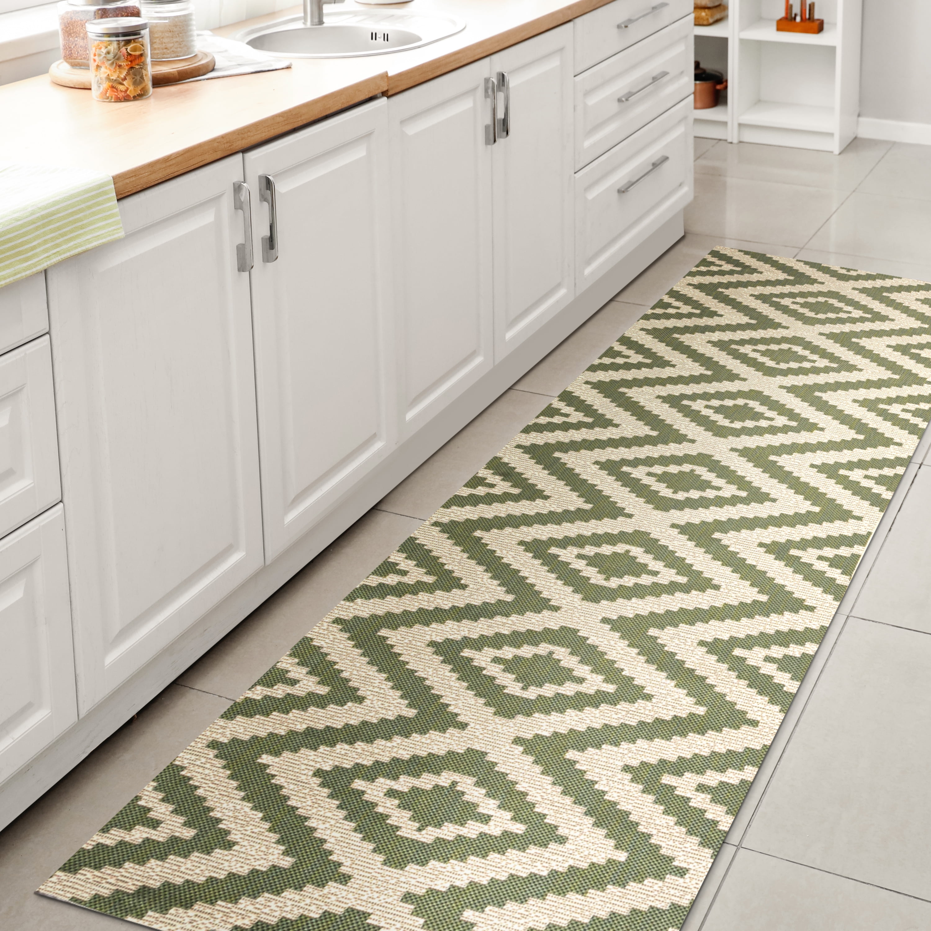 Sintra Diamond Green and Cream Reversible Synthetic Rug