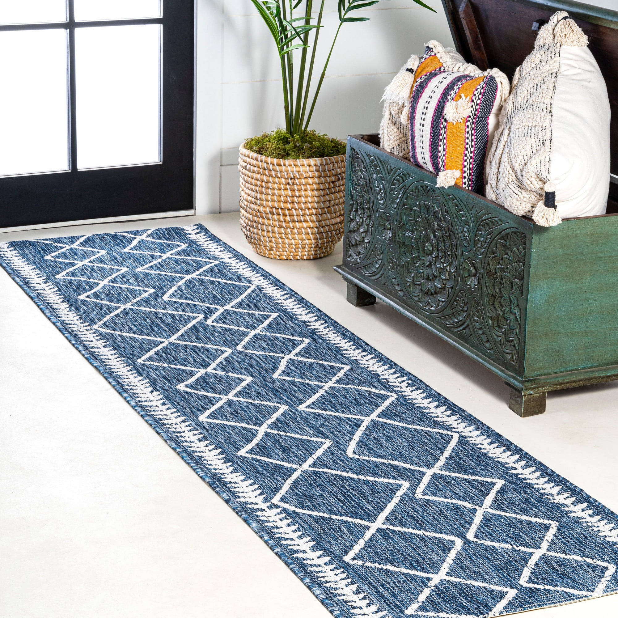 Ivory Synthetic 2x8 Reversible Trellis Area Rug