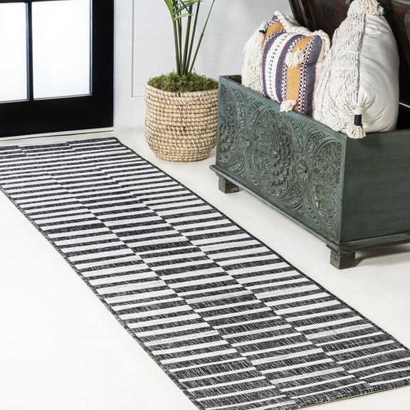 JONATHAN Y SANTA MONICA 2 x 8 Runner Rug, Sukie Offset Stripe - Black/Ivory, SMB133F-28