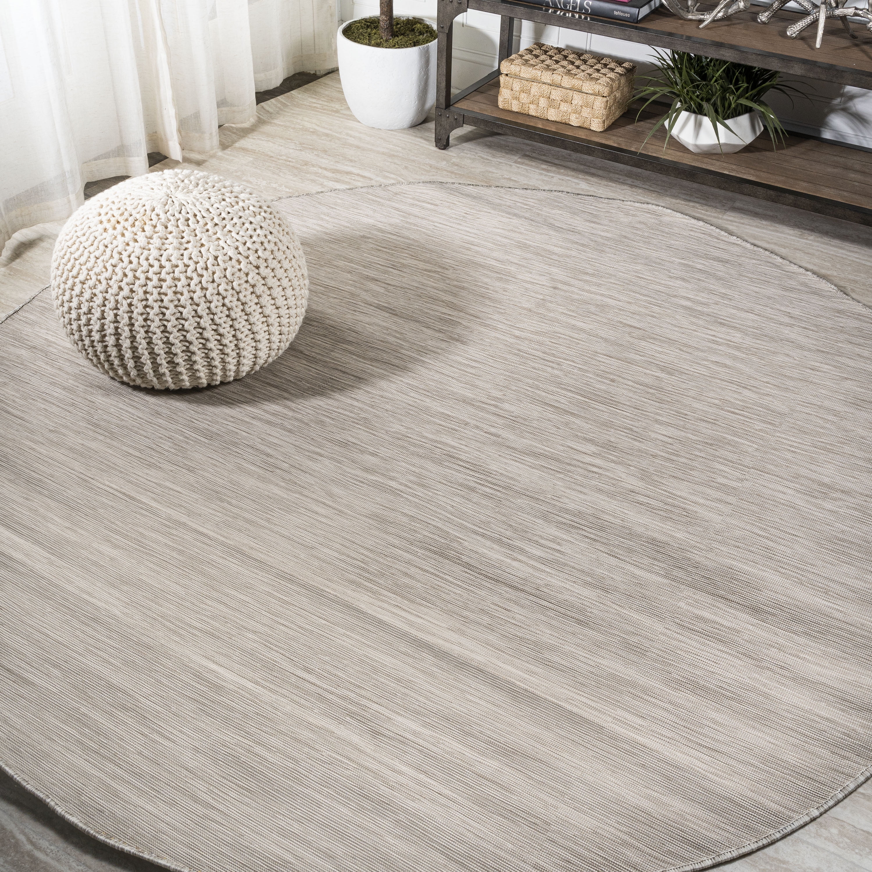 Ethan 6' Round Light Gray Synthetic Indoor/Outdoor Area Rug