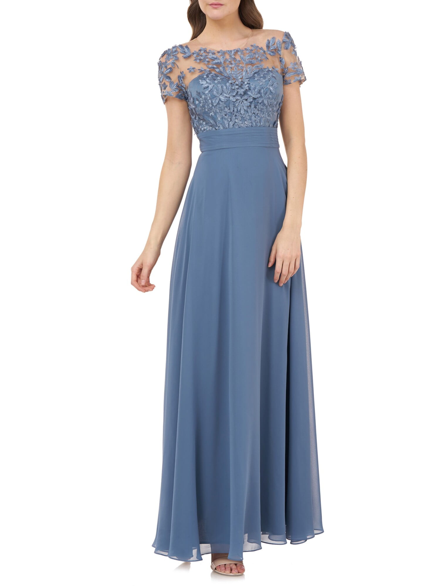 Oscar Daniel's Wedding Dress & Family Gown by Oscar Daniel | Bridestory.com