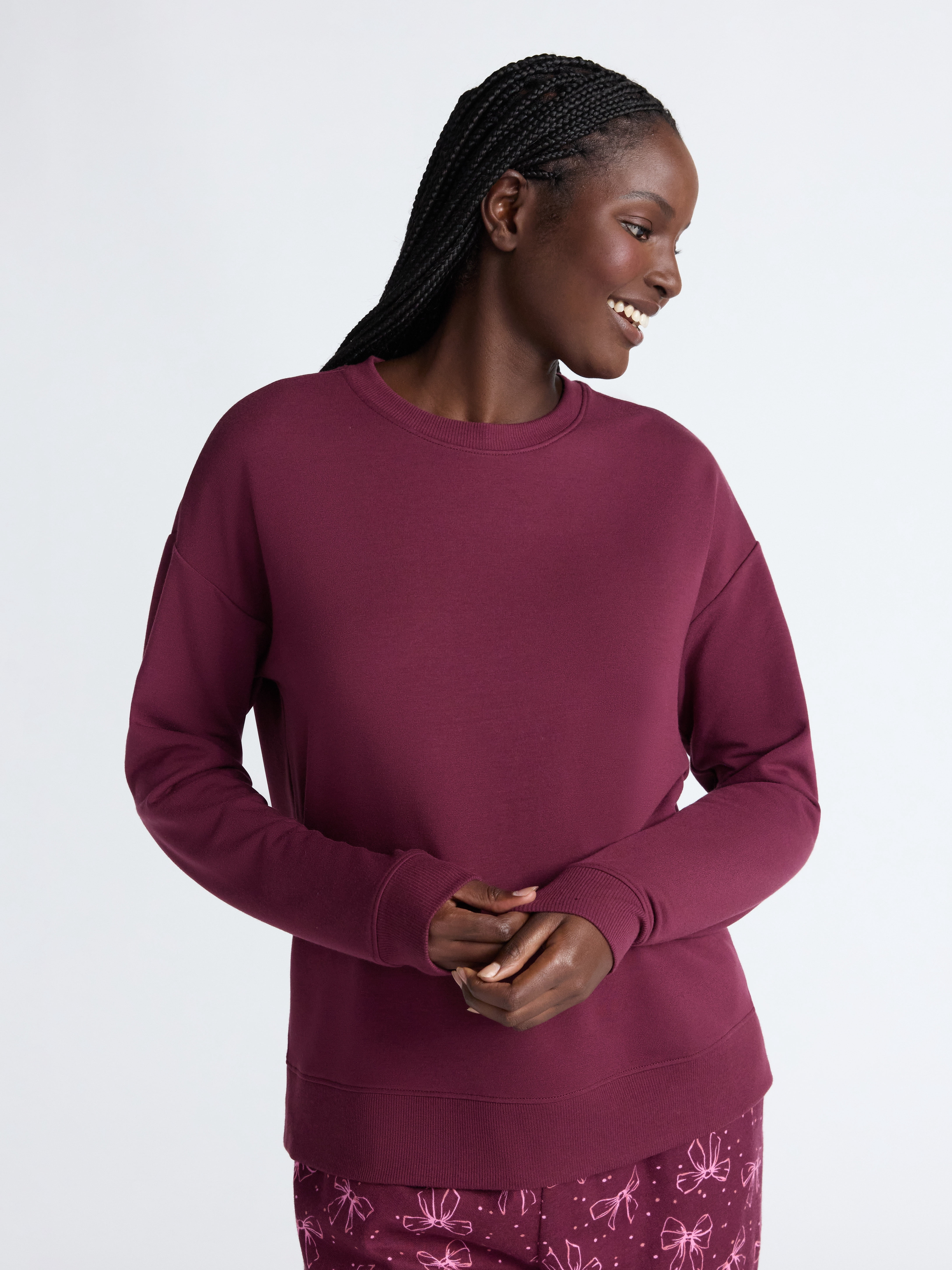 Joyspun Women's Fleece Drop Shoulder Sleep Top with Long Sleeves, Sizes XS-3X