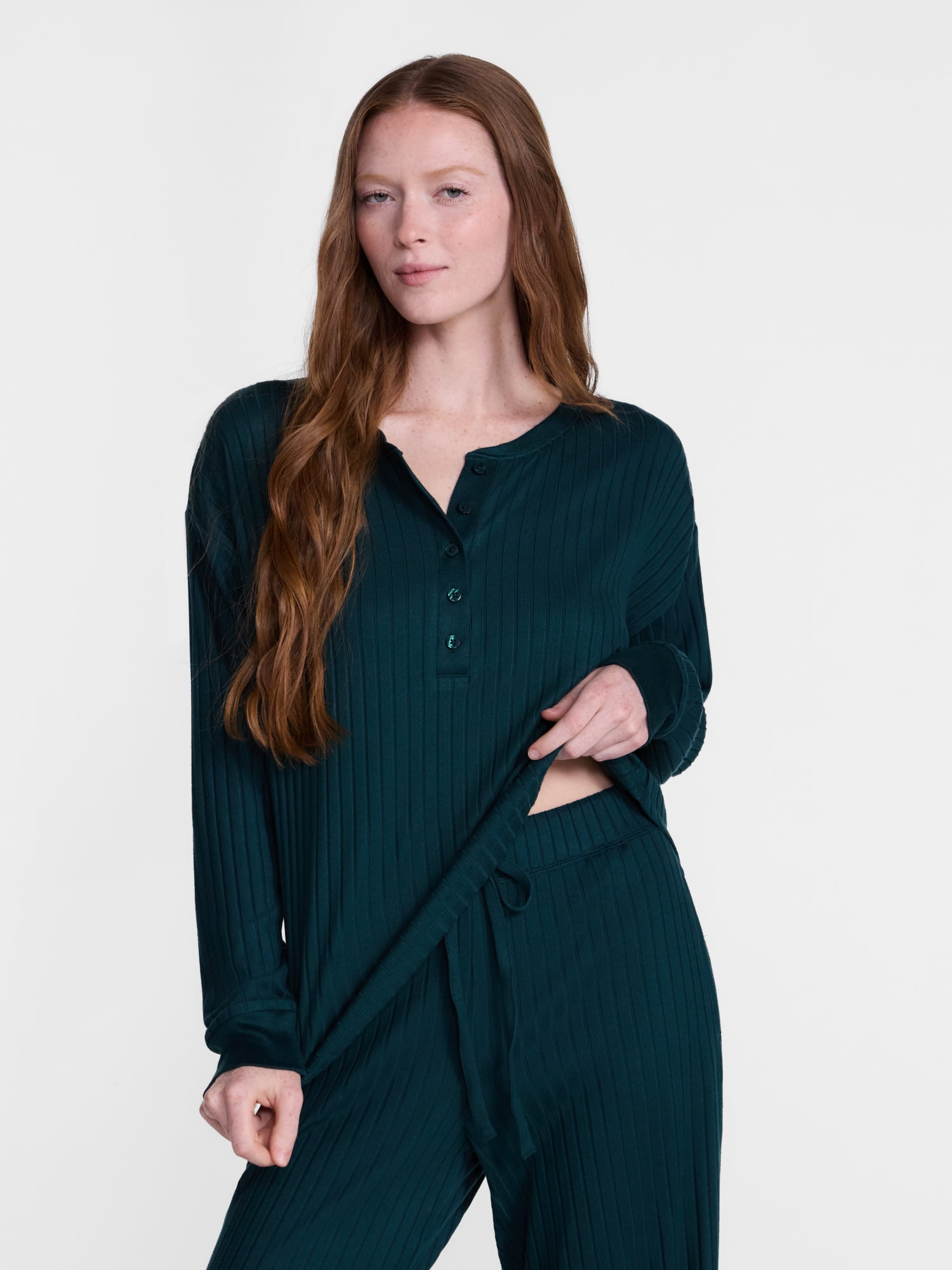 Joyspun Women's Cozy Lounge Collection Hacci Long Sleeve Henley Sleep Top, Sizes XS to 3X