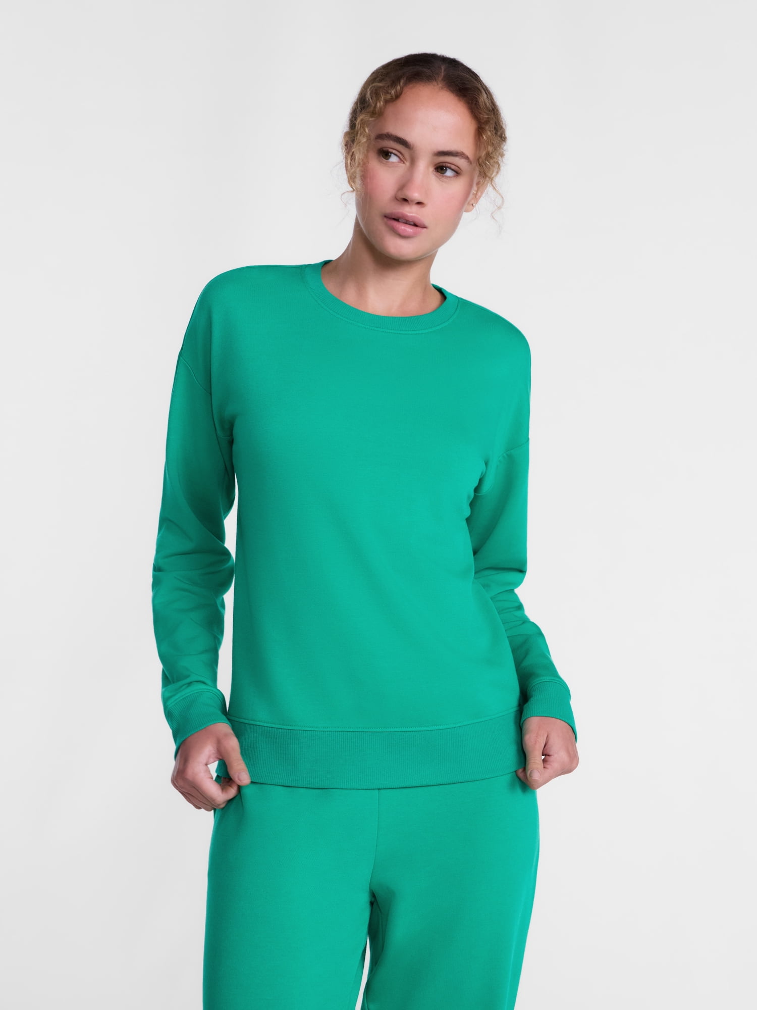 Joyspun Women's Fleece Lounge Sleep Top with Long Sleeves, Sizes XS-3X