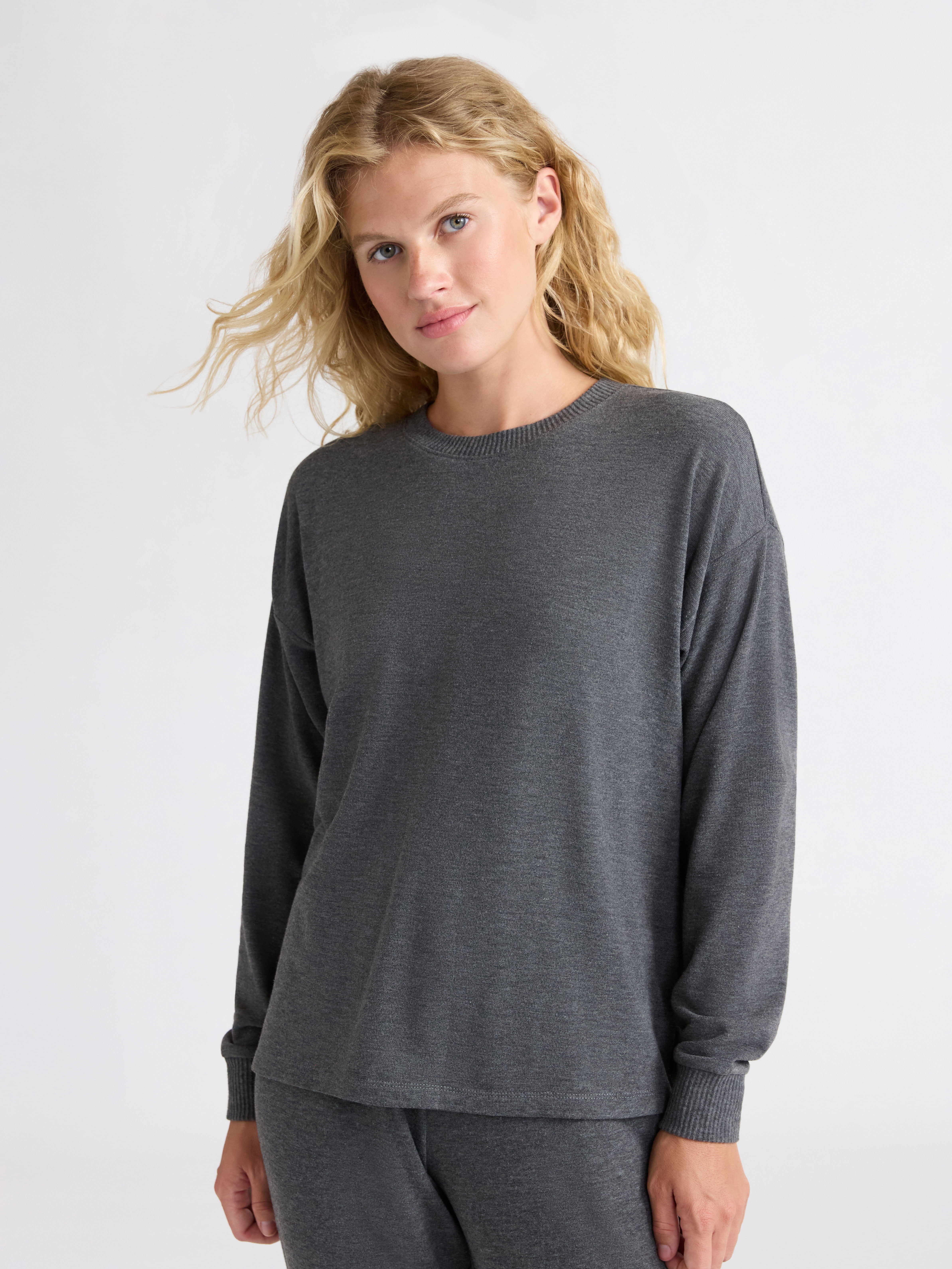 Joyspun Women's Cozy Lounge Collection Hacci Knit Sleep Top with Long Sleeves, Sizes XS-3X