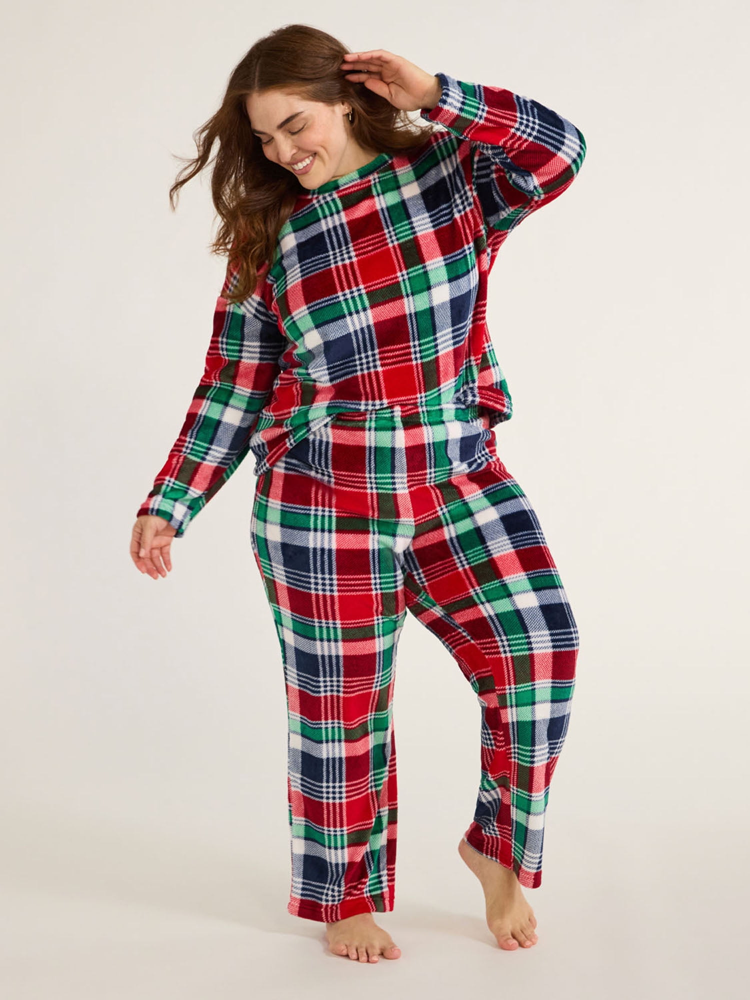 Joyspun Women's and Women’s Plus Super Minky Fleece Long Sleeve Top with Pajama Pants, Giftable 2-Piece Set, Sizes S to 3XL