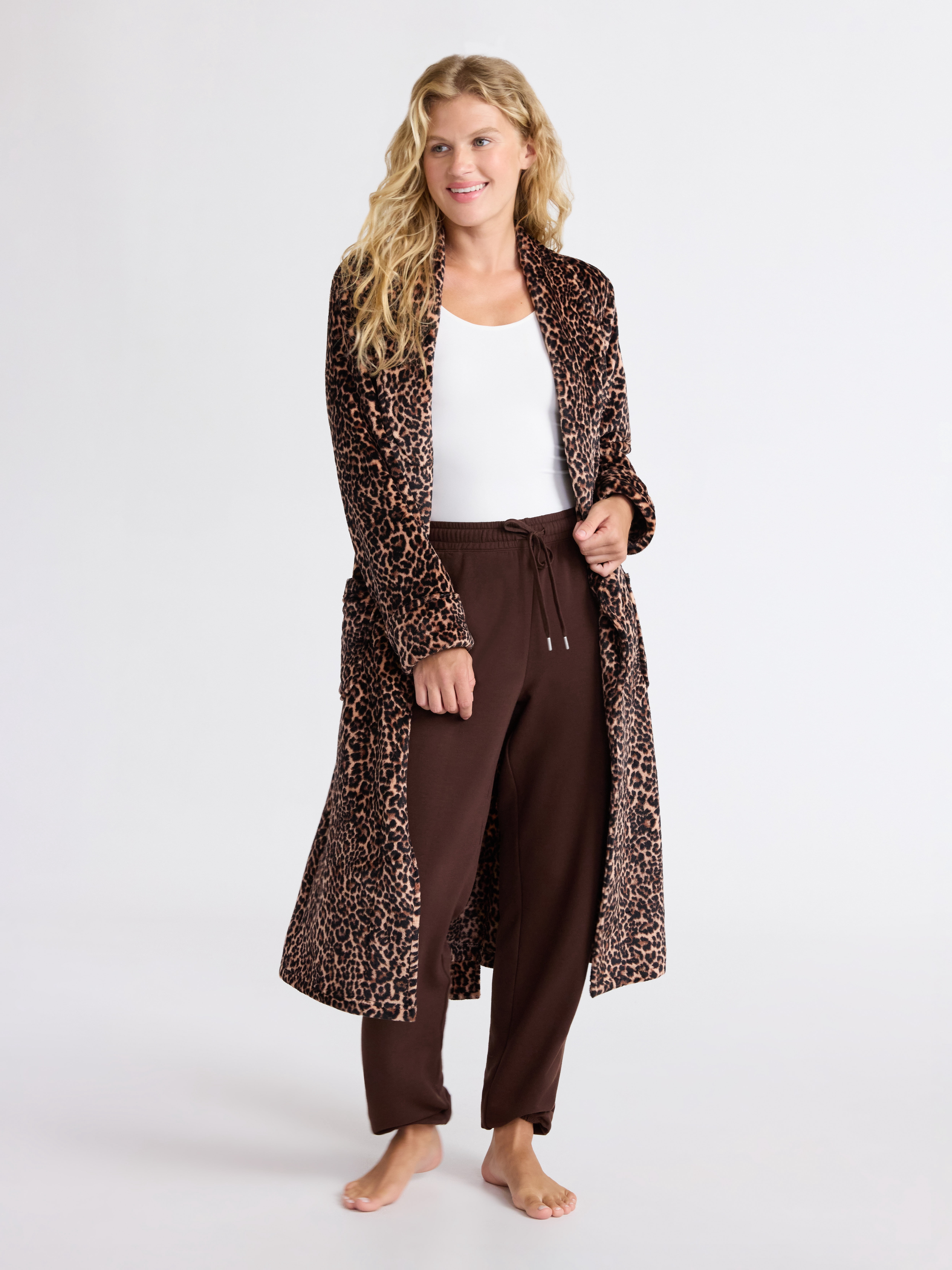 Joyspun Women's Plush Robe, Sizes S-3X