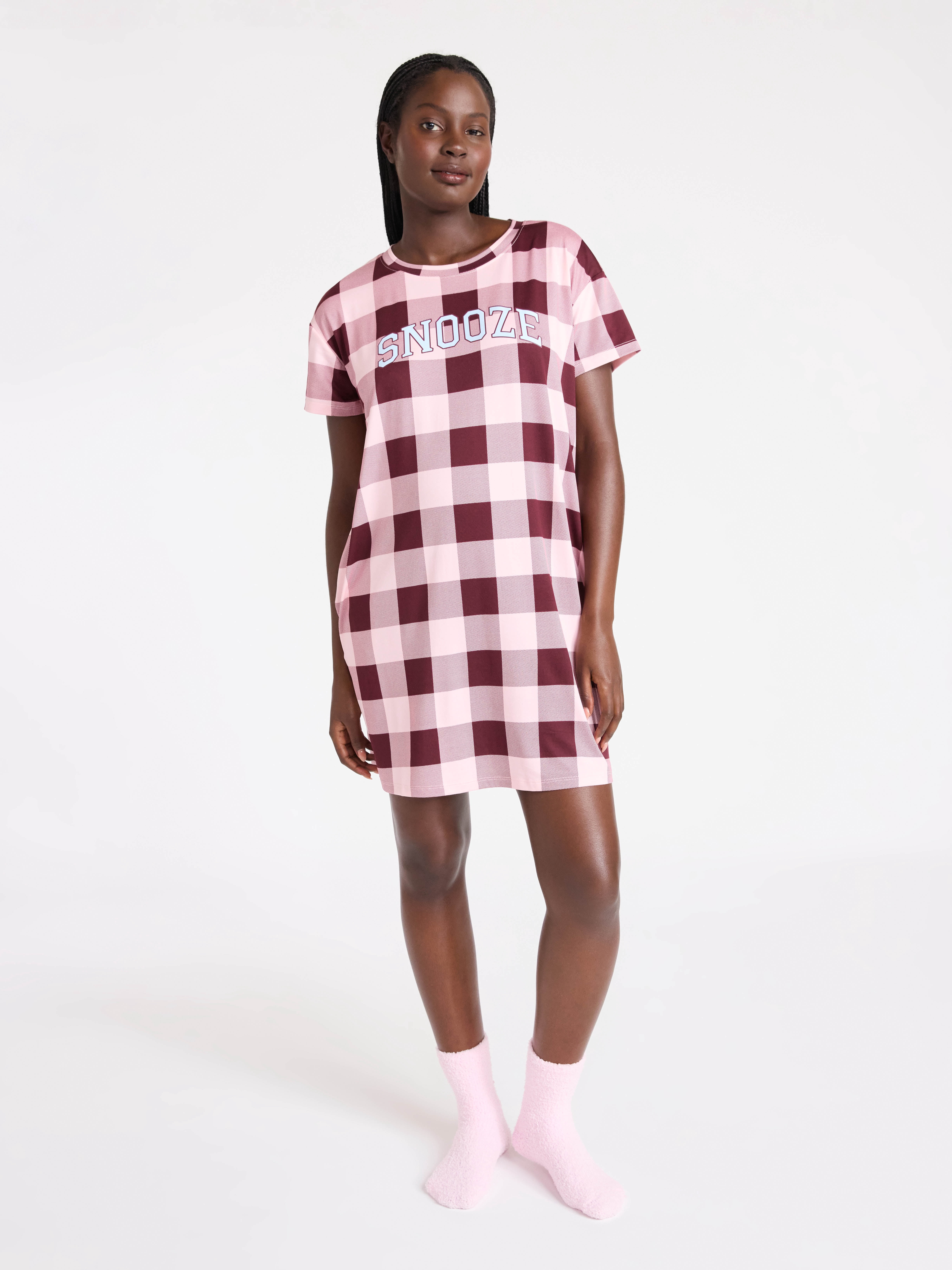 Joyspun Women's Dreamy Soft Collection Sleepshirt with Short Sleeves, Sizes S/M-2X/3X