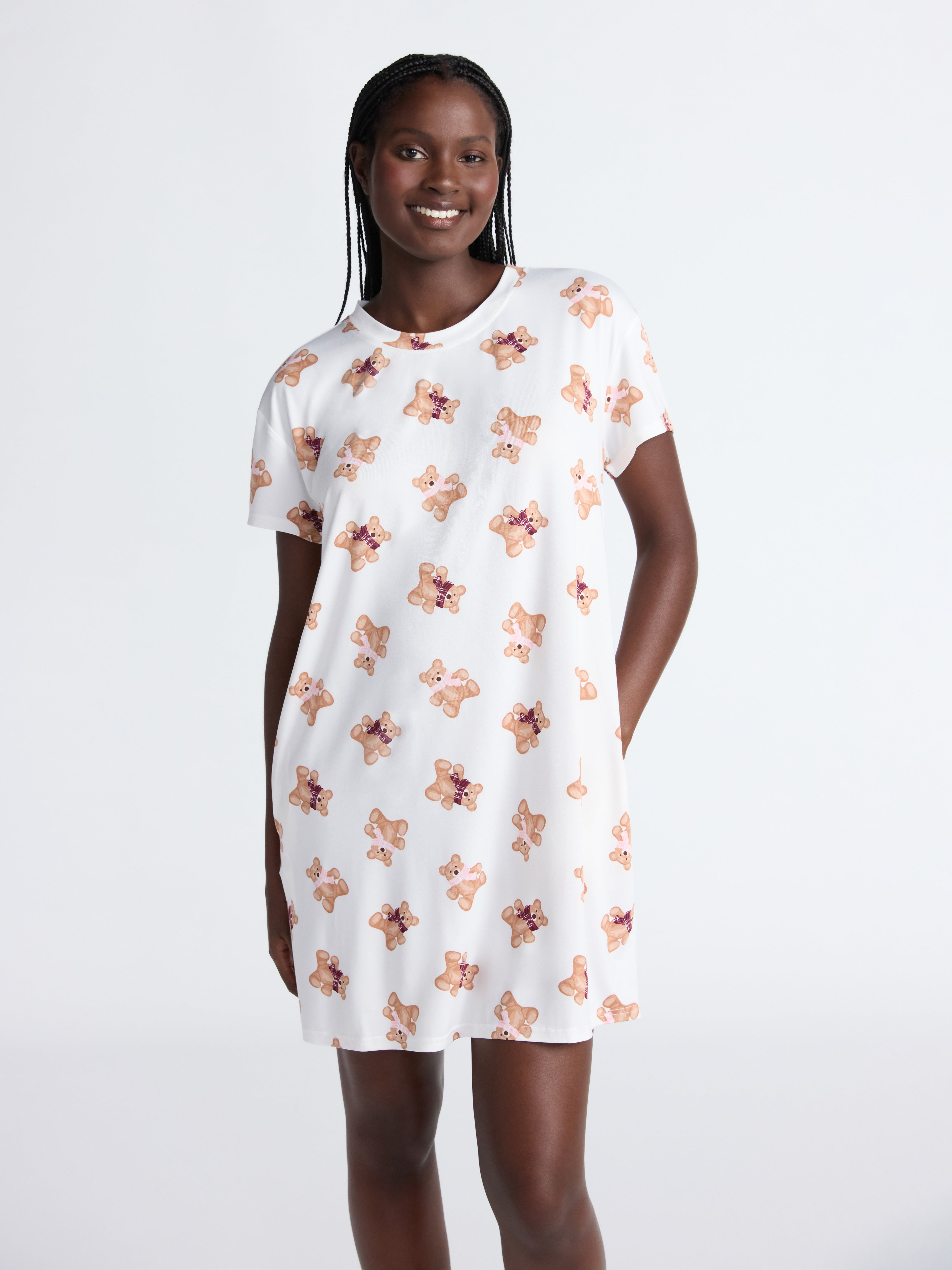 Joyspun Women's Dreamy Soft Collection Sleepshirt with Short Sleeves, Sizes S/M-2X/3X