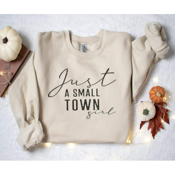 JUST A SMALL TOWN GIRL Graphic Unisex Fleece Pullover
