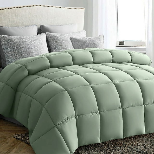 JUSTLET Luxury Solid Down Alternative Machine Washable Sage Green Comforters, Queen