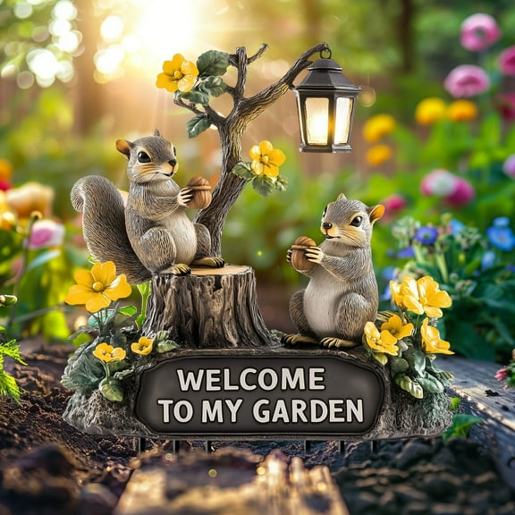 JZCHUNTOY Squirrel Garden Stake 1 Pack, Acrylic Squirrel Eating Nut on Lamppost Decor, Weather Resistant Fade Proof Design, Vivid Outdoor Yard Decor for Garden, Patio, Lawn and Flower Pot Decoration