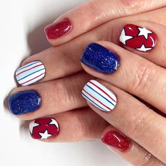 JZROCKER 4th of July Glues on Nails Short Square Fake Nails Independence Day French Tip Press on Nails Artificial Acrylic Nails
