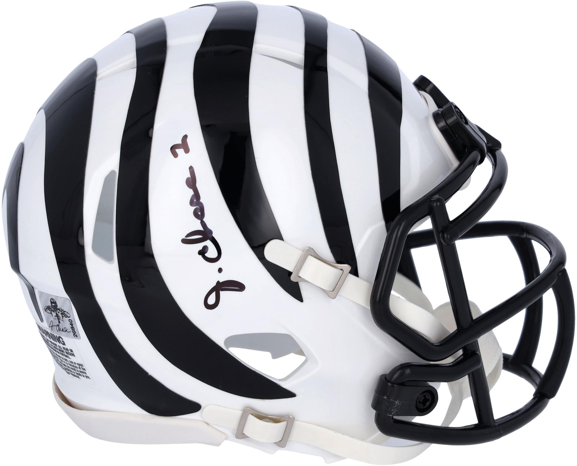 Ja'Marr Chase Cincinnati Bengals Autographed Riddell 2022 On Field Alternate Speed Mini Helmet - Fanatics Authentic Certified