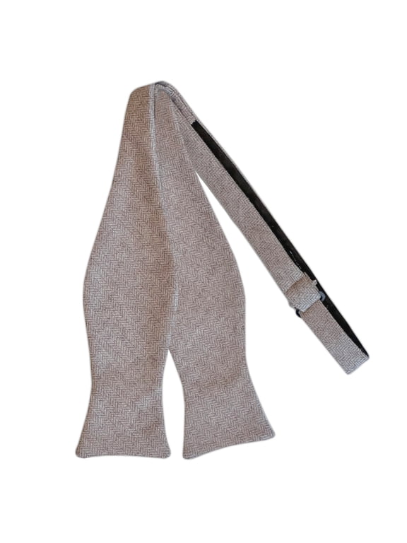 Men's Wool Blend Herringbone Traditional Freestyle Self-Tie Bow Tie - Tan/White