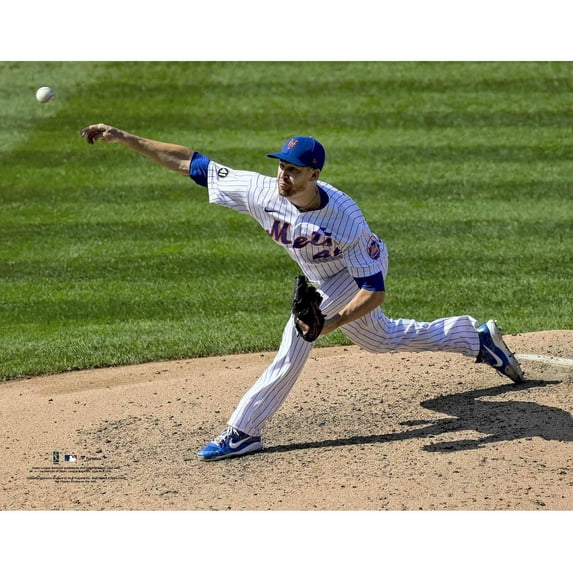 Jacob deGrom New York Mets Unsigned Pitching vs. Philadelphia Phillies Photograph
