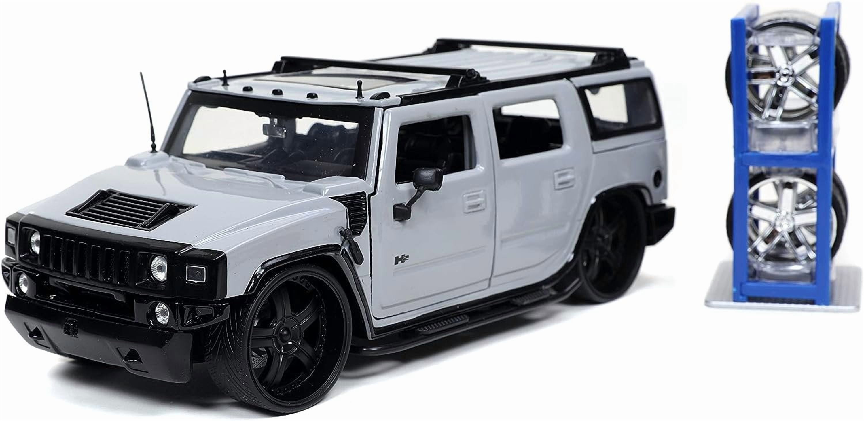 Jada Toys Just Trucks 1:24 2003 Hummer H2 with Rack Die-cast Car