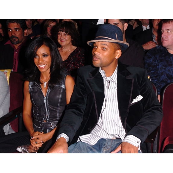 Jada Pinkett Smith, Will Smith at the 33rd Annual American Music Awards, Shrine Auditorium in Los Angeles, CA, November 22, 2005. ph: Ron Wolfson / (Will Smith & Jada Pinkett11973) Poster Print (16 x