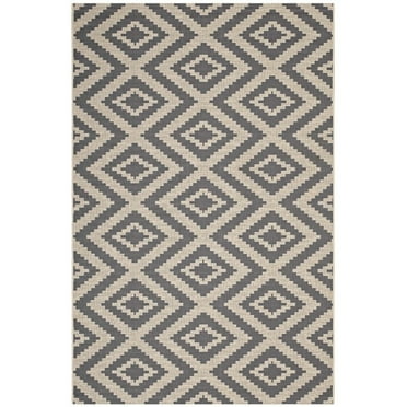 Jagged Geometric Diamond Trellis 8x10 Indoor and Outdoor Area Rug
