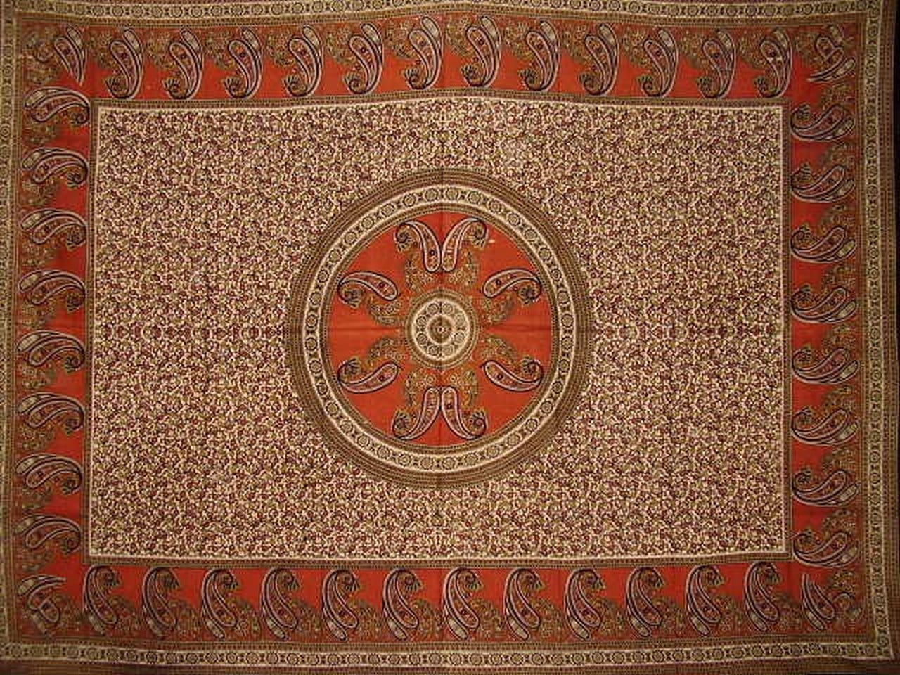 Jaipur Paisley Mandala Heavy Cotton Bedspread 106" x 88" Full-Queen Red