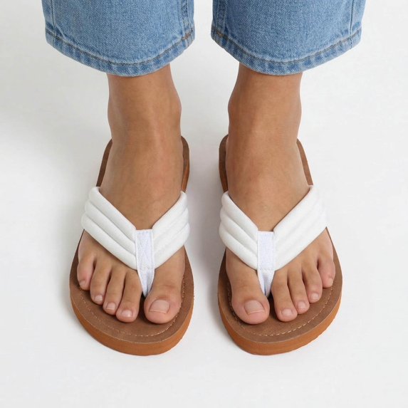 Jamicy Women's Flip Flops Lightweight Comfort Sandals Non-Slip Foam Sole, Beach Pool Casual Thong Shoes Comfortable Slippers for Summer Outings