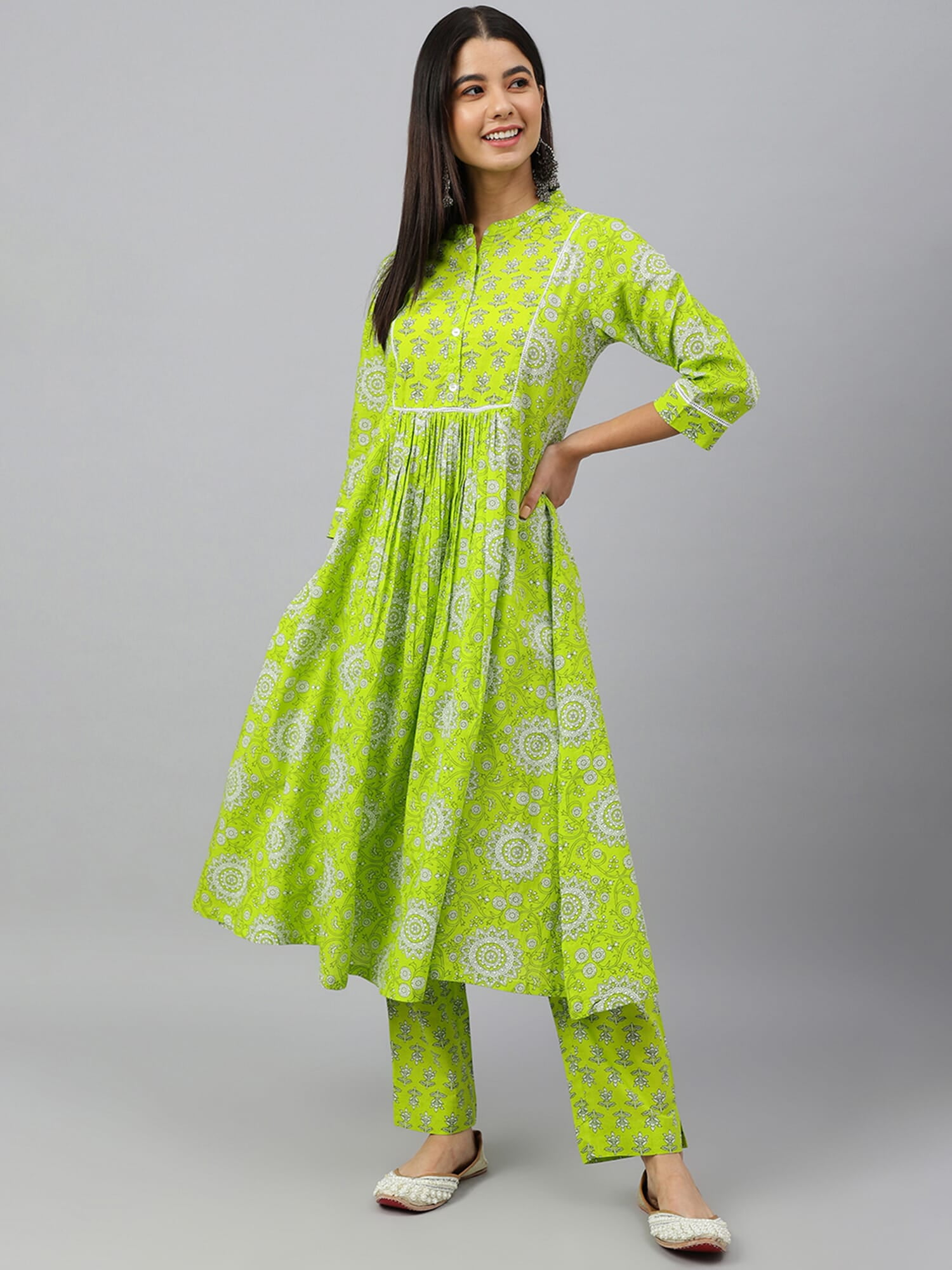 Girls Light Green Cotton Schiffli kurta With Pants And Dupatta