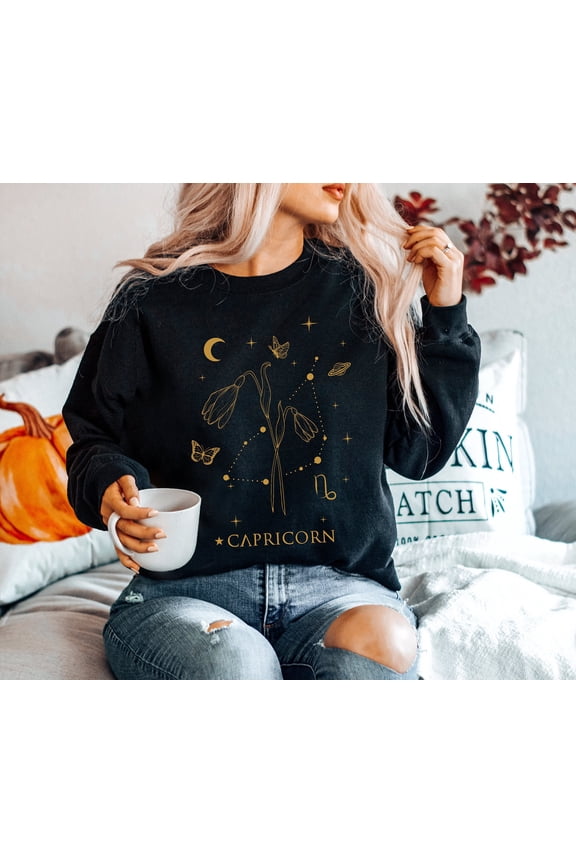 January Birth Flower Sweatshirt Birth Month Flower Capricorn Sweatshirt Capricorn Gift Zodiac Sweatshirt Celestial Sweater Aesthetic Clothes