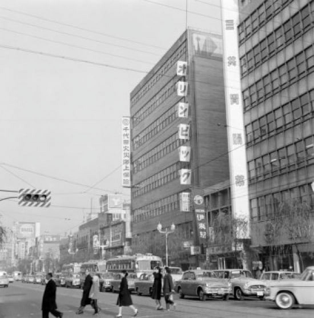 Japan Tokyo Street scene Ginza Canvas Art - (18 x 24)