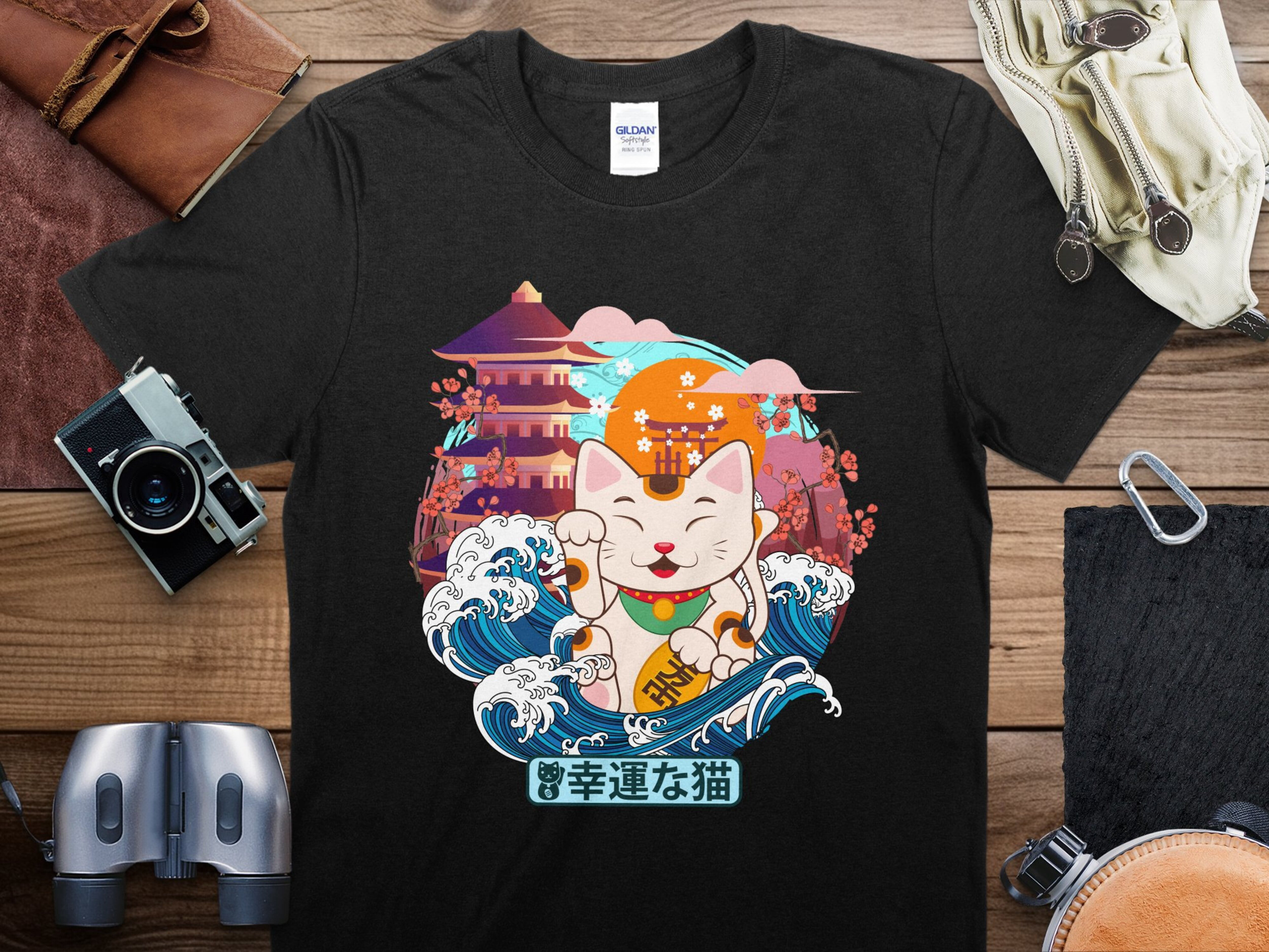 Japanese Wave Esign Japanese Maneki Neko Lucky Cat T-Shirt, Traditional Wave Design, Unisex ...