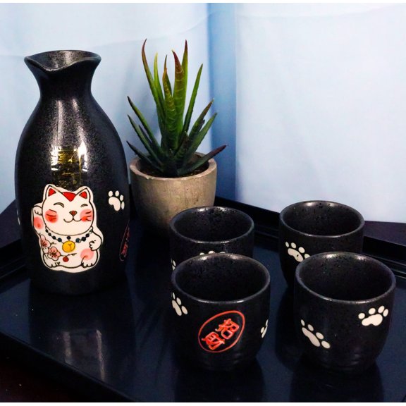 Japanese Maneki Neko Lucky Charm Cat Ceramic Black Sake Set Flask With Four Cups