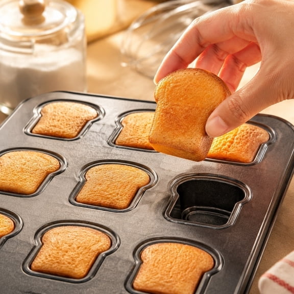 Japanese Style Carbon Steel Baking Pan, Bear Pattern Non-Stick Bakeware for Bread Cake & Muffin Baking