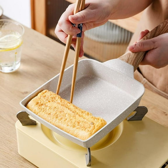 Japanese Style Tamagoyaki Pan, 1 Count Non-stick Square Omelette Pan with Wooden Handle, Durable Cooking Utensil for Making Egg Rolls and Breakfast
