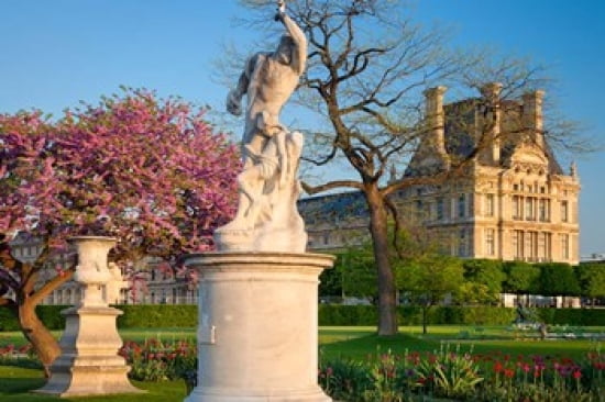 Jardin des Tuileries with Musee du Louvre Canvas Art - Brian Jannsen DanitaDelimont (28 x 19)