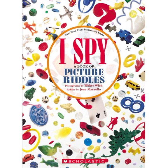 Pre-Owned I Spy: A Book of Picture Riddles (Hardcover) 1338810804 9781338810806