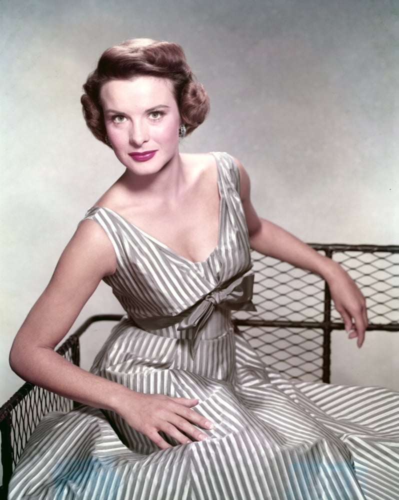 Jean Peters Canvas Art - (16 x 20)