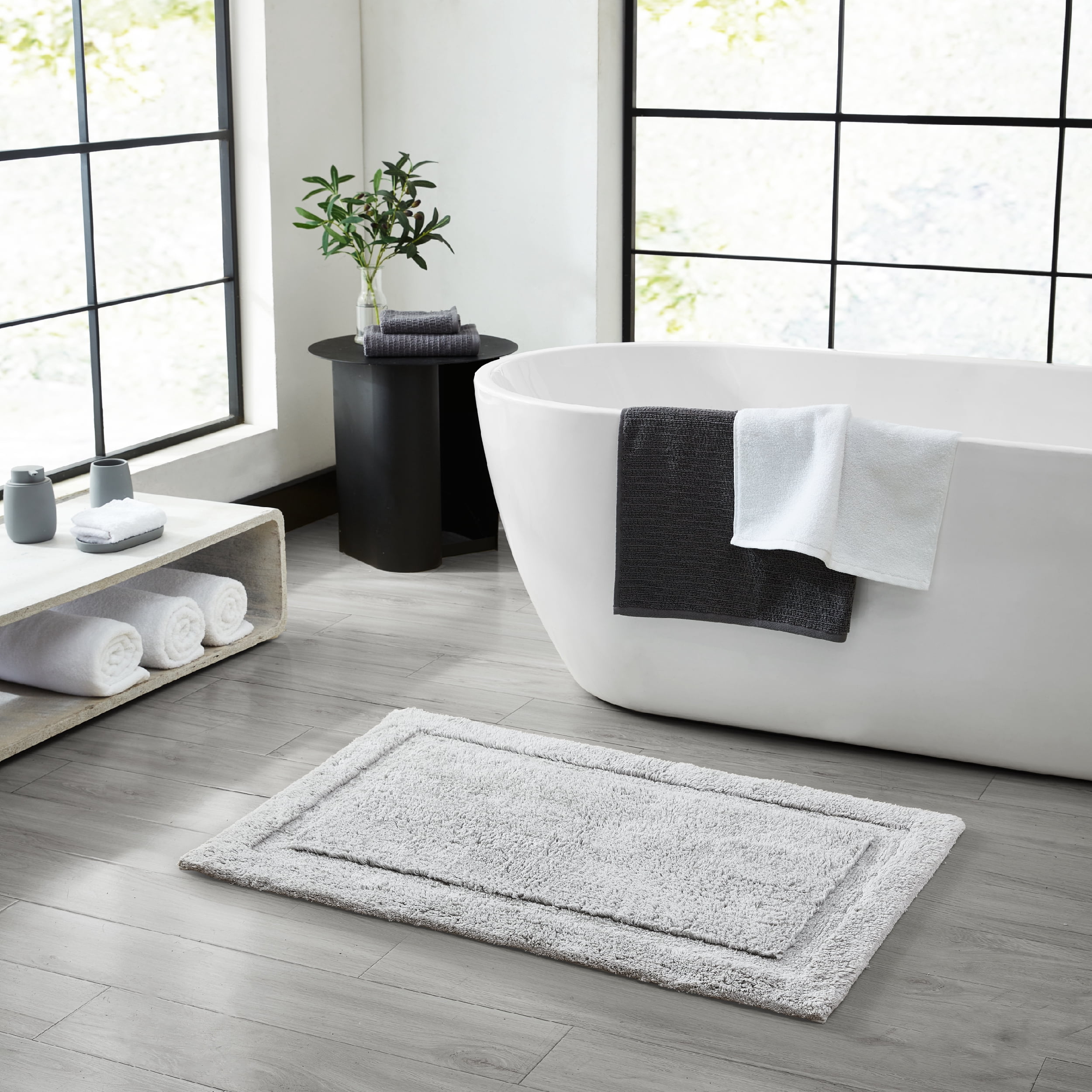 Jean Pierre New York Lydia Border 100% Cotton Bath Mat - Non-Slip Bath Rug - Light Gray - 17"x24"