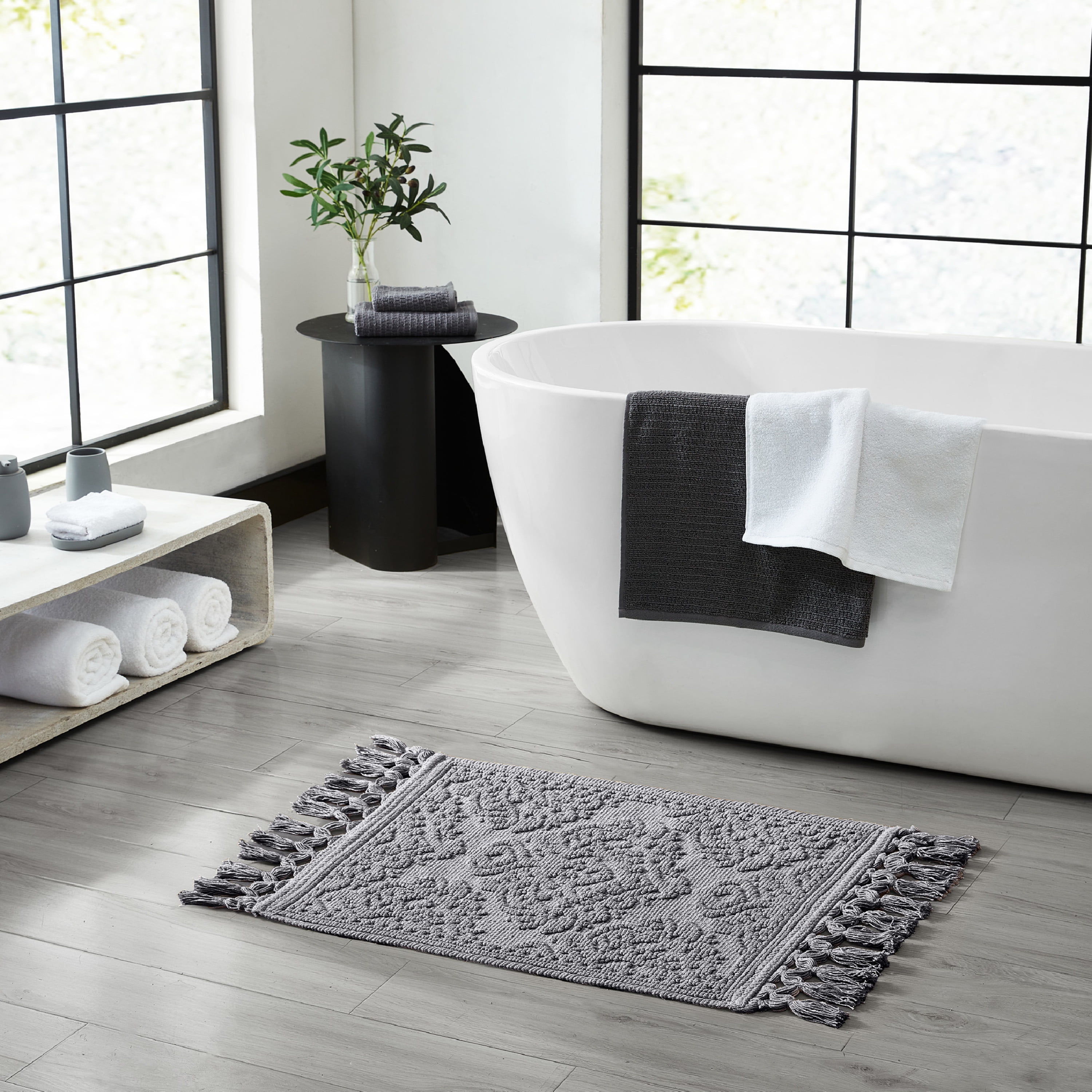 Jean Pierre Ricardo Cotton Fringe 17 x 31 in. Bath Rug, Dark Grey
