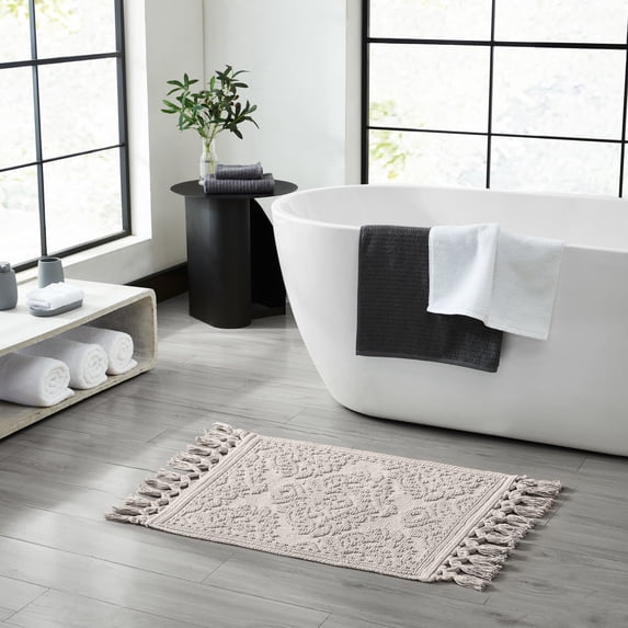 Jean Pierre Ricardo Cotton Fringe 17 x 31 in. Bath Rug, Light Grey