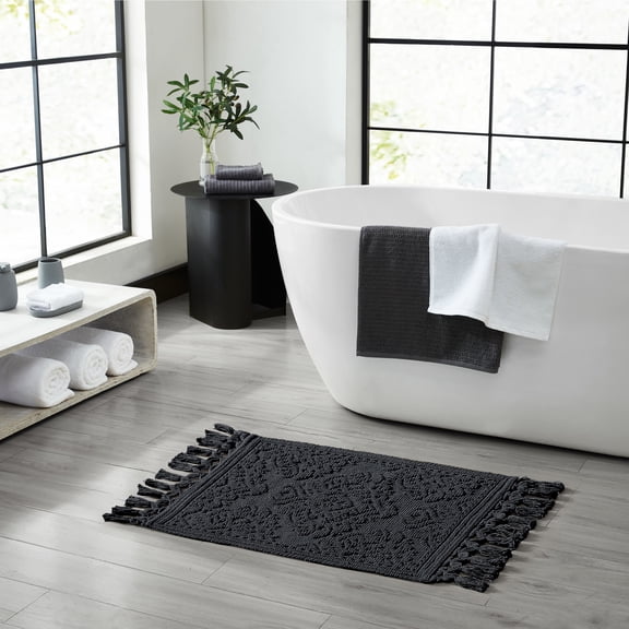 Jean Pierre Ricardo Cotton Fringe 21 x 34 in. Bath Rug, Black