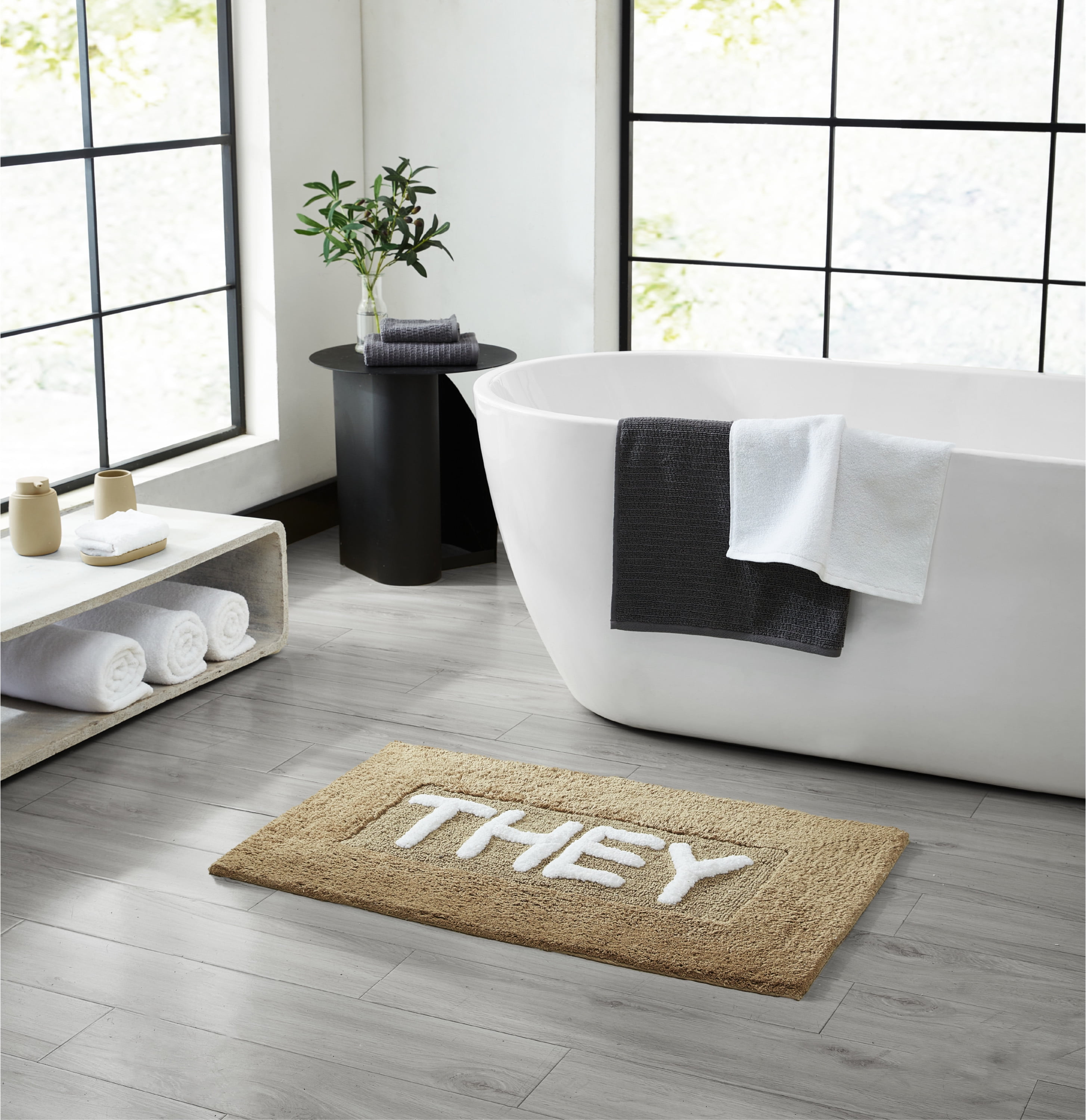 Jean Pierre "They" 21"x34" Cotton Bath Rug, Linen