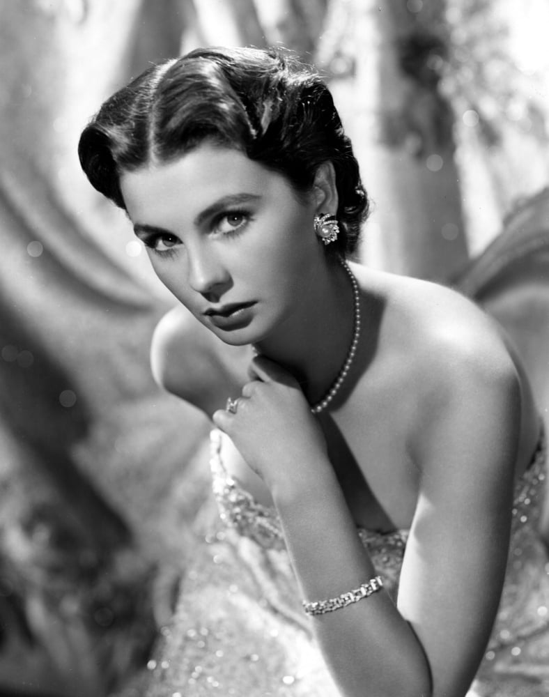 Jean Simmons Canvas Art - (16 x 20)