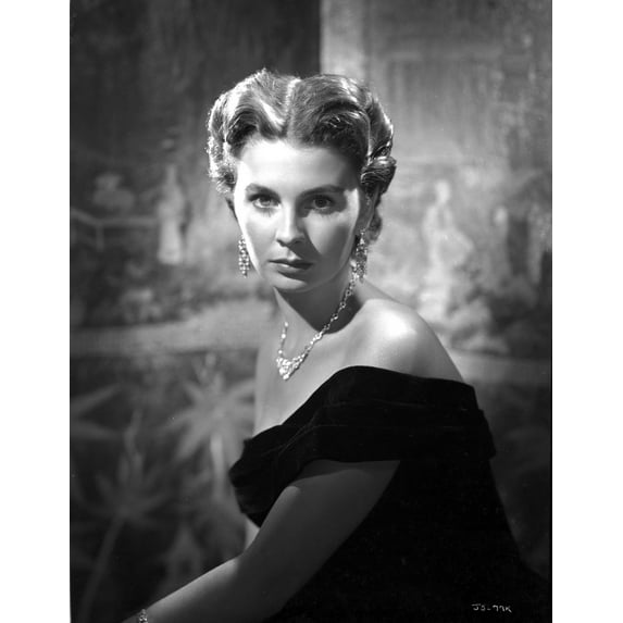 Jean Simmons Portrait in Black Shoulder Dress and Necklace Photo Print (8 x 10)