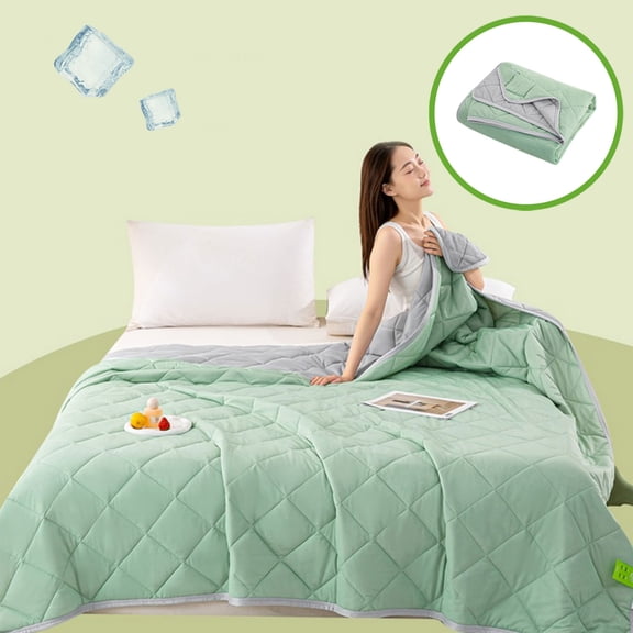 JeashCHAT Summer Cooling Comforter 40"x60" Small Quilt Air Conditioning Quilt Breathable Lightweight Thin Comforter, Machine Washable, Green
