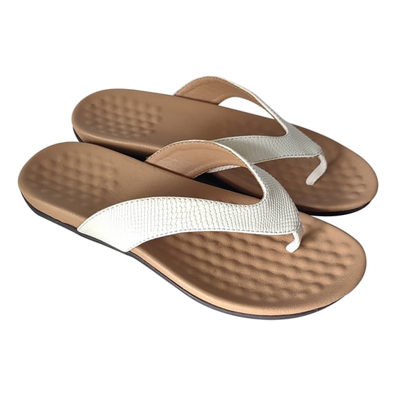 JeashCHAT Womens Flip Flops Ladies Comfortable Casual Summer Beach Thong Sandals with Arch Support Non-Slip Slip On Flat Sandals Slippers for Indoor Outdoor